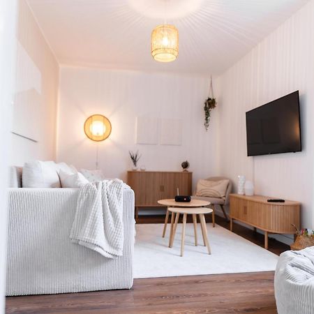 Mitten In Wolfsburg - Happyhome - 2 Zimmer, 6 Personen, Outletcenter, Autostadt, Vw-Nah, Parken ภายนอก รูปภาพ